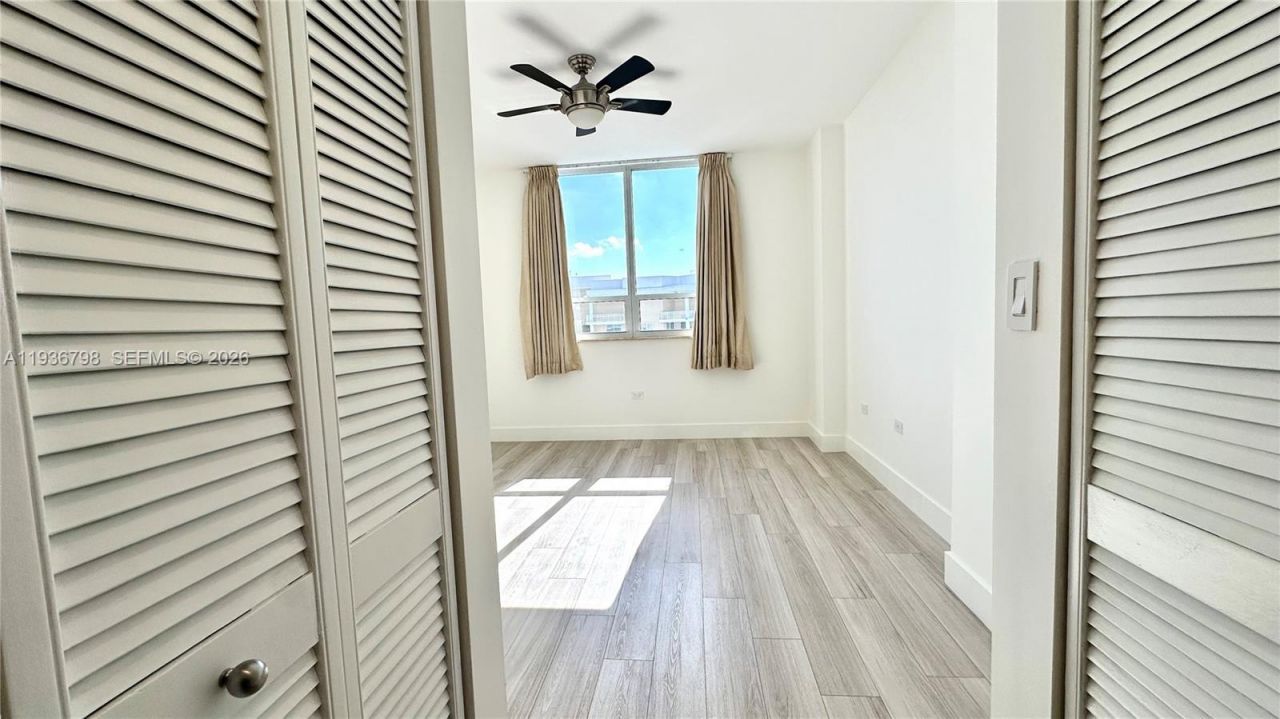 801 Brickell Key Blvd, Unit 2707, Miami, FL 33131 Photo