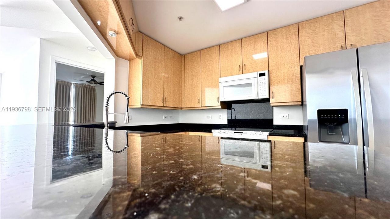 801 Brickell Key Blvd, Unit 2707, Miami, FL 33131 Photo