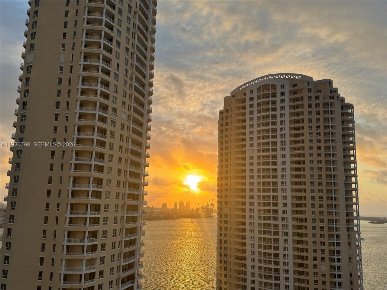 801 Brickell Key Blvd, Unit 2707, Miami, FL 33131 Photo