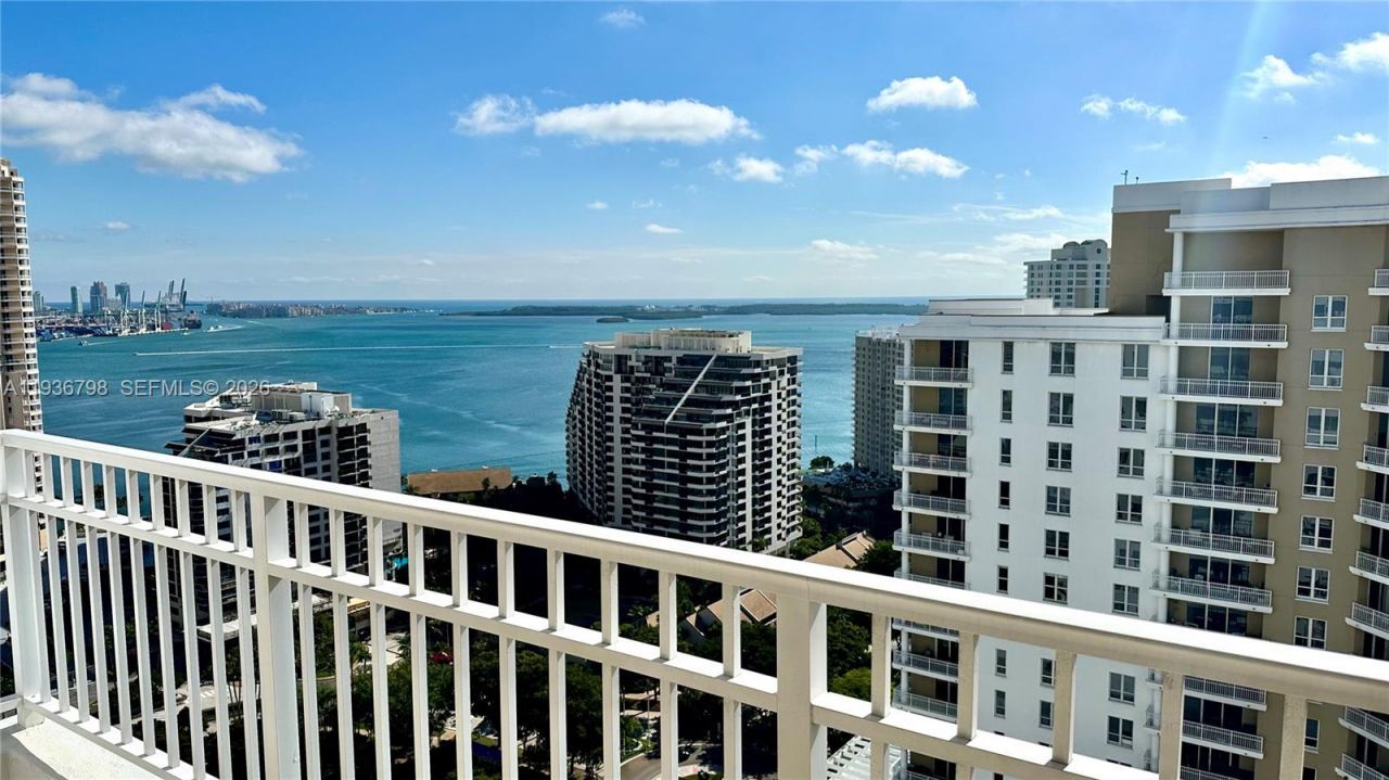 801 Brickell Key Blvd, Unit 2707, Miami, FL 33131 Photo