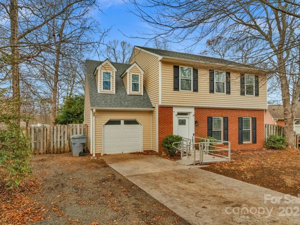 6109 Tartan Green Court , Charlotte, NC 28227