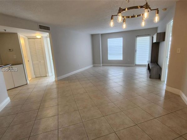 Unit 1006, Miami, FL 33145