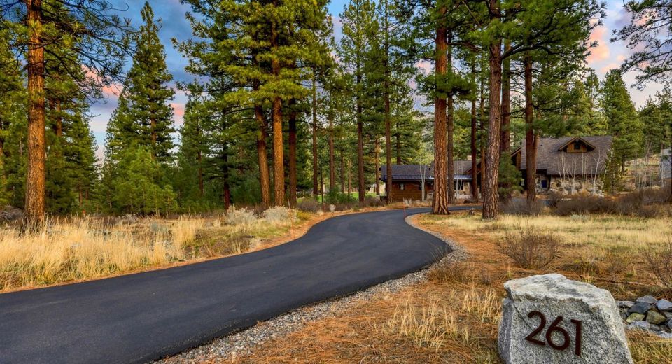 261 Redding Way, Carson City, NV 89705 Photo