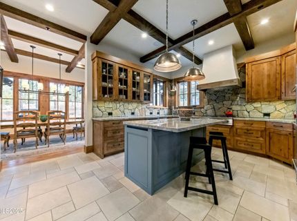 261 Redding Way, Carson City, NV 89705 Photo