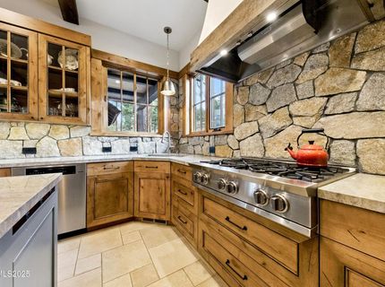 261 Redding Way, Carson City, NV 89705 Photo