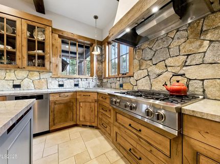 261 Redding Way, Carson City, NV 89705 Photo