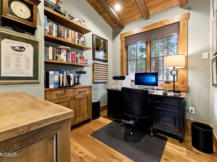 261 Redding Way, Carson City, NV 89705 Photo