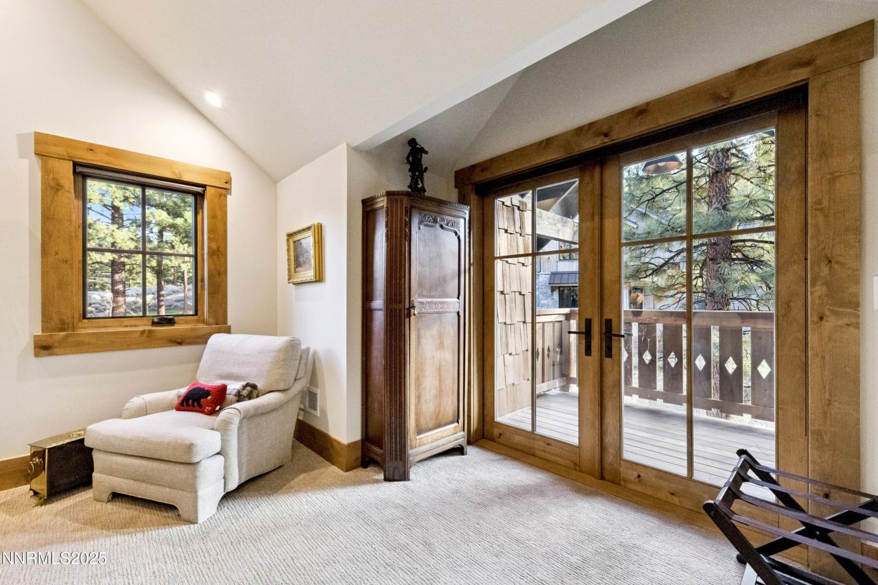 261 Redding Way, Carson City, NV 89705 Photo