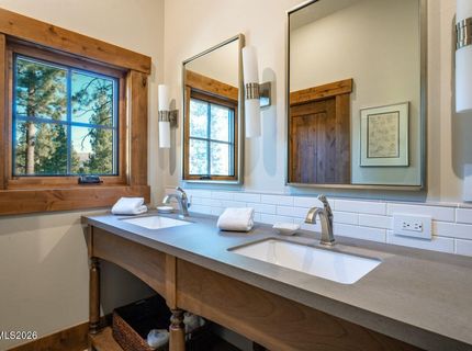 261 Redding Way, Carson City, NV 89705 Photo
