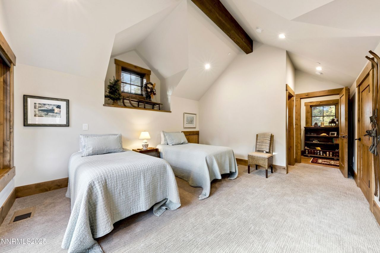 261 Redding Way, Carson City, NV 89705 Photo