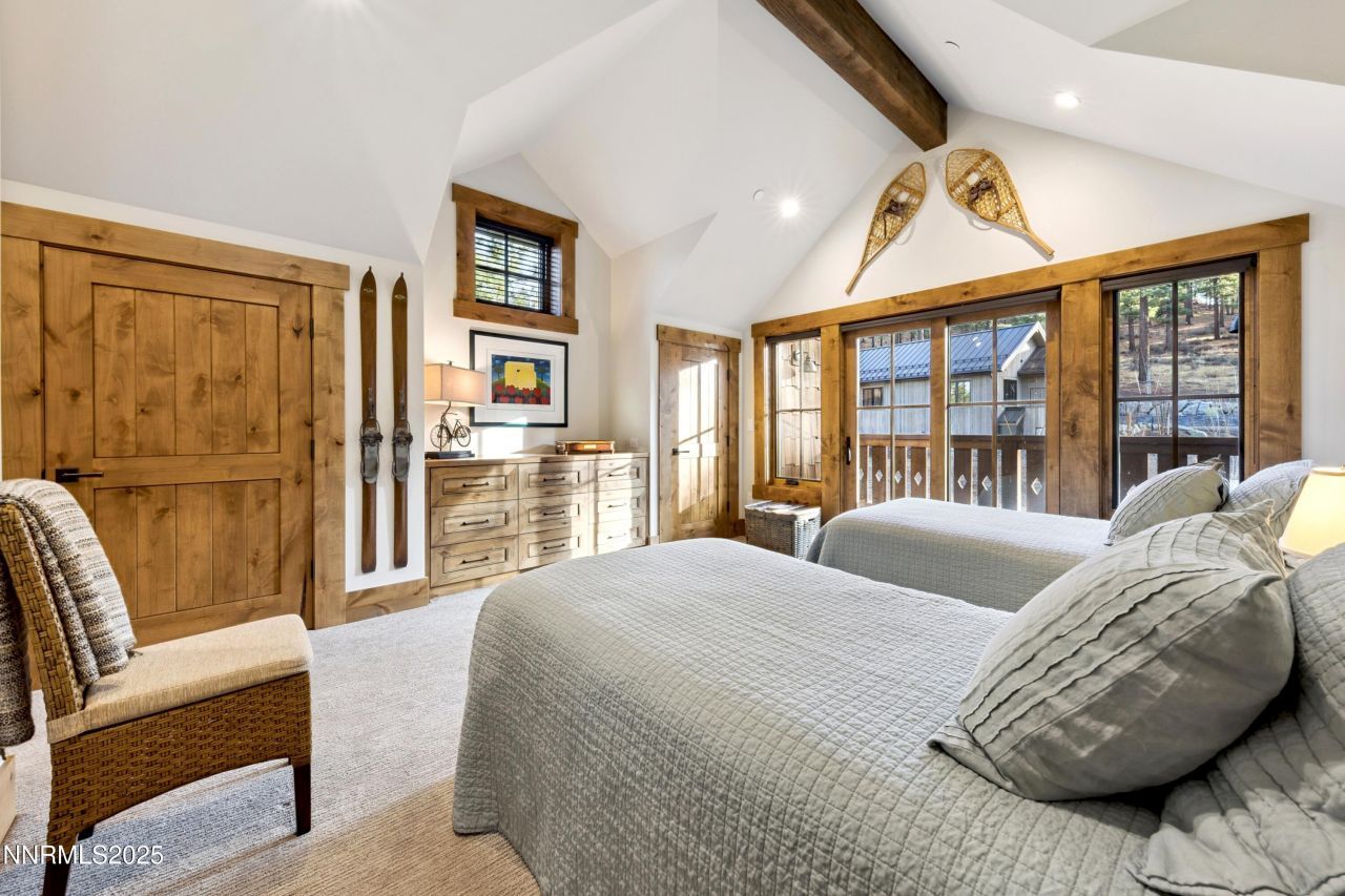 261 Redding Way, Carson City, NV 89705 Photo