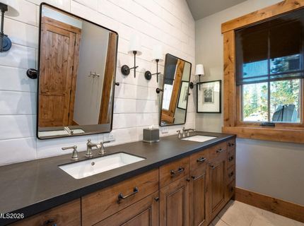 261 Redding Way, Carson City, NV 89705 Photo