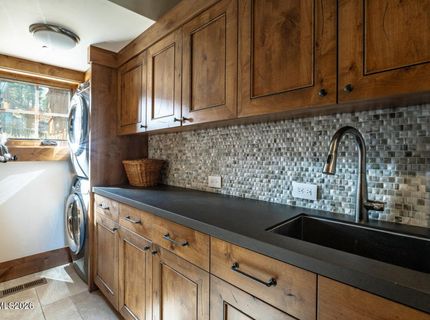 261 Redding Way, Carson City, NV 89705 Photo