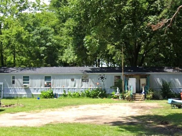 112 E Oak Street, Yantis, TX 75497