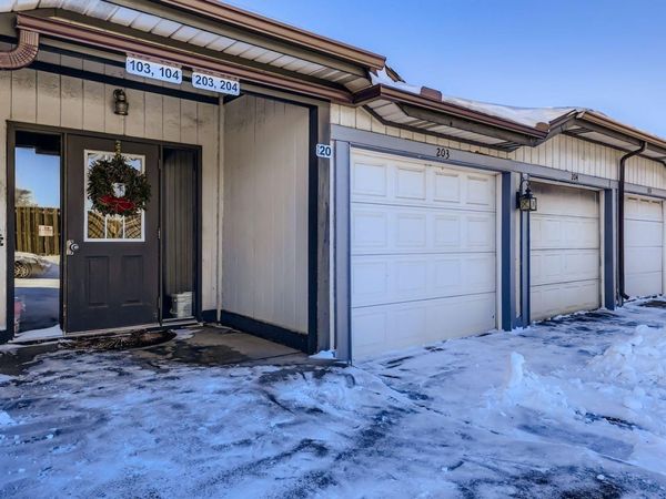 20 94th Circle NW, Unit 203NW, Coon Rapids, MN 55448