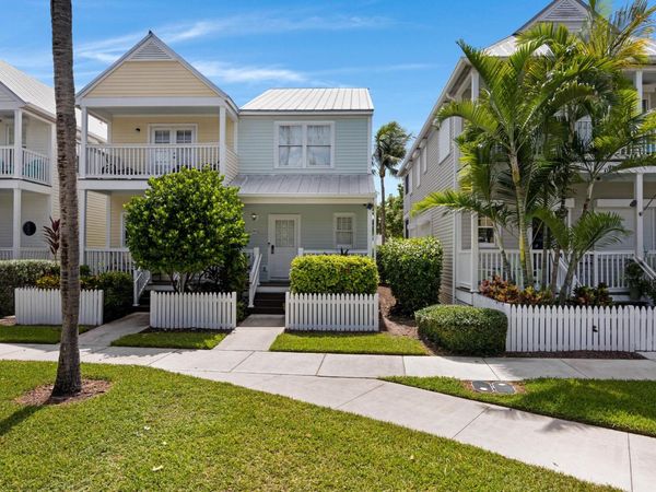 7075 Hawks Cay Boulevard, Duck, FL 33050