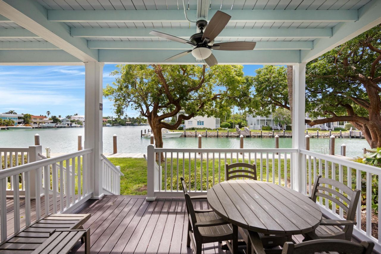 7075 Hawks Cay Boulevard, Duck, FL 33050 Photo