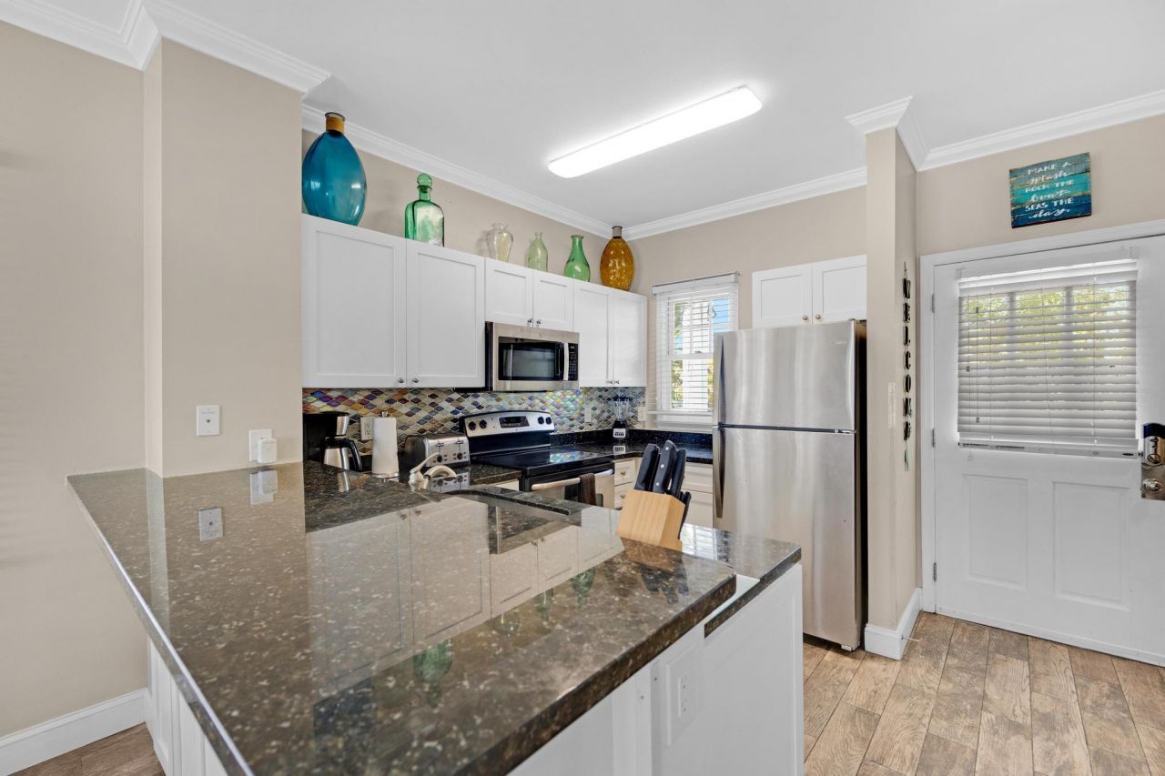 7075 Hawks Cay Boulevard, Duck, FL 33050 Photo