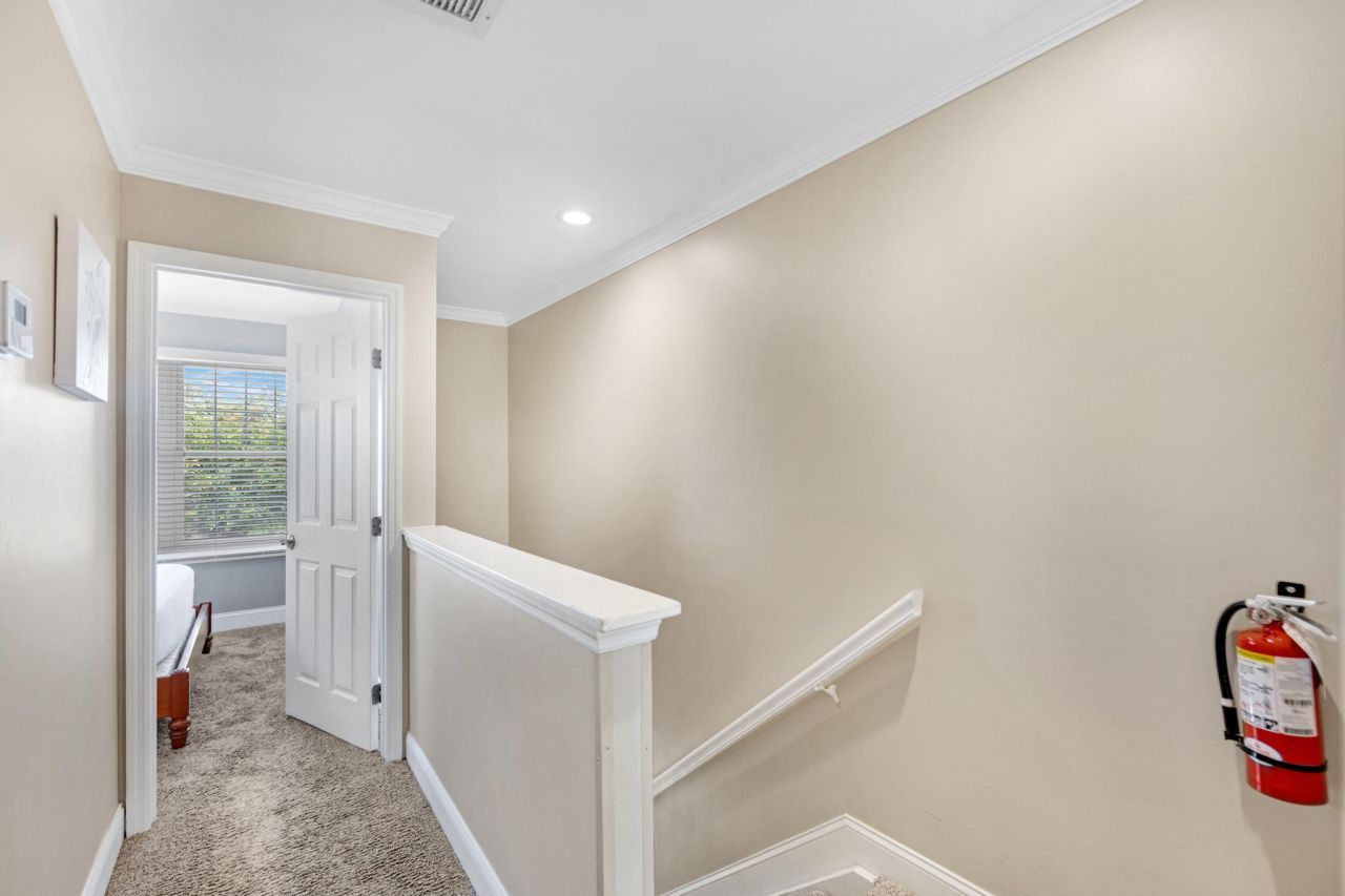 7075 Hawks Cay Boulevard, Duck, FL 33050 Photo