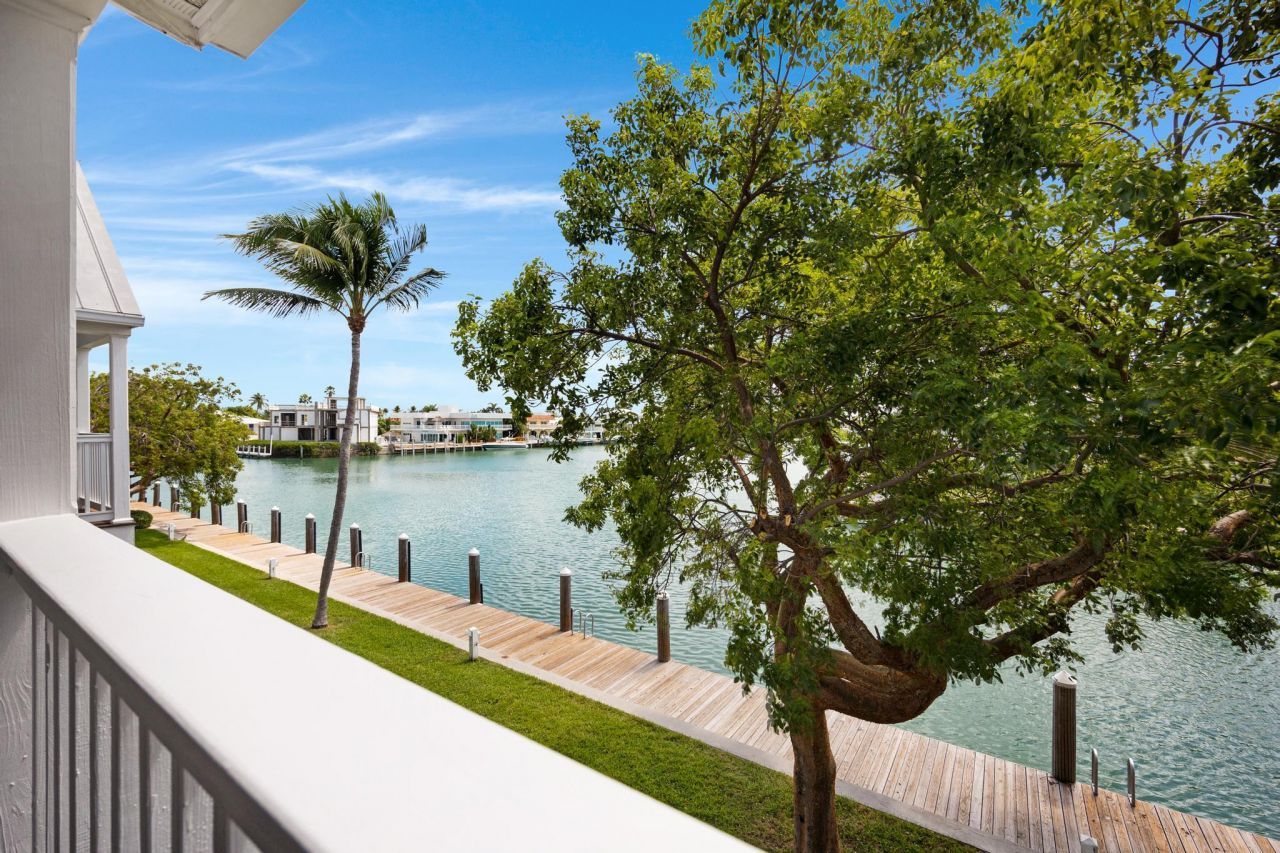 7075 Hawks Cay Boulevard, Duck, FL 33050 Photo