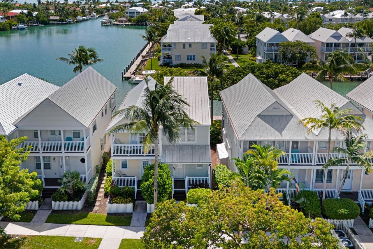 7075 Hawks Cay Boulevard, Duck, FL 33050 Photo