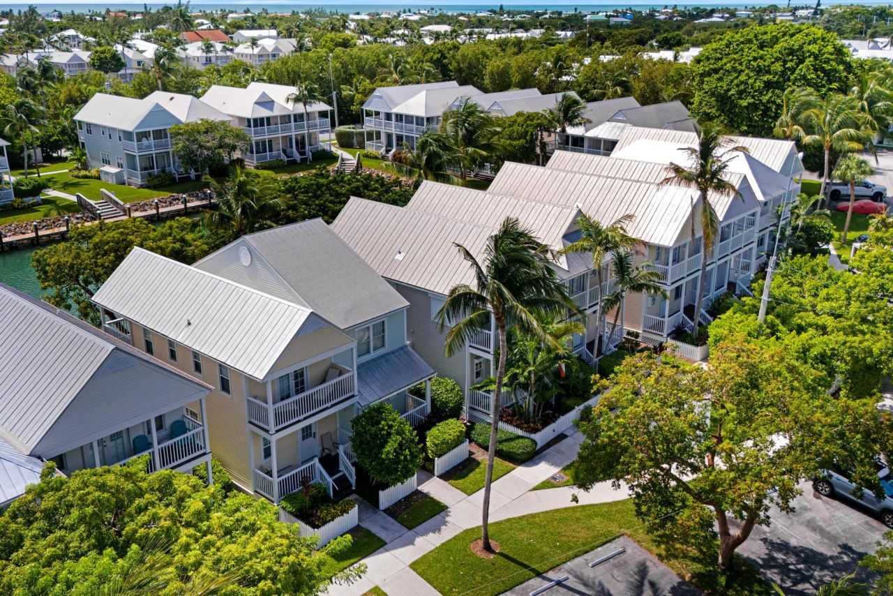 7075 Hawks Cay Boulevard, Duck, FL 33050 Photo