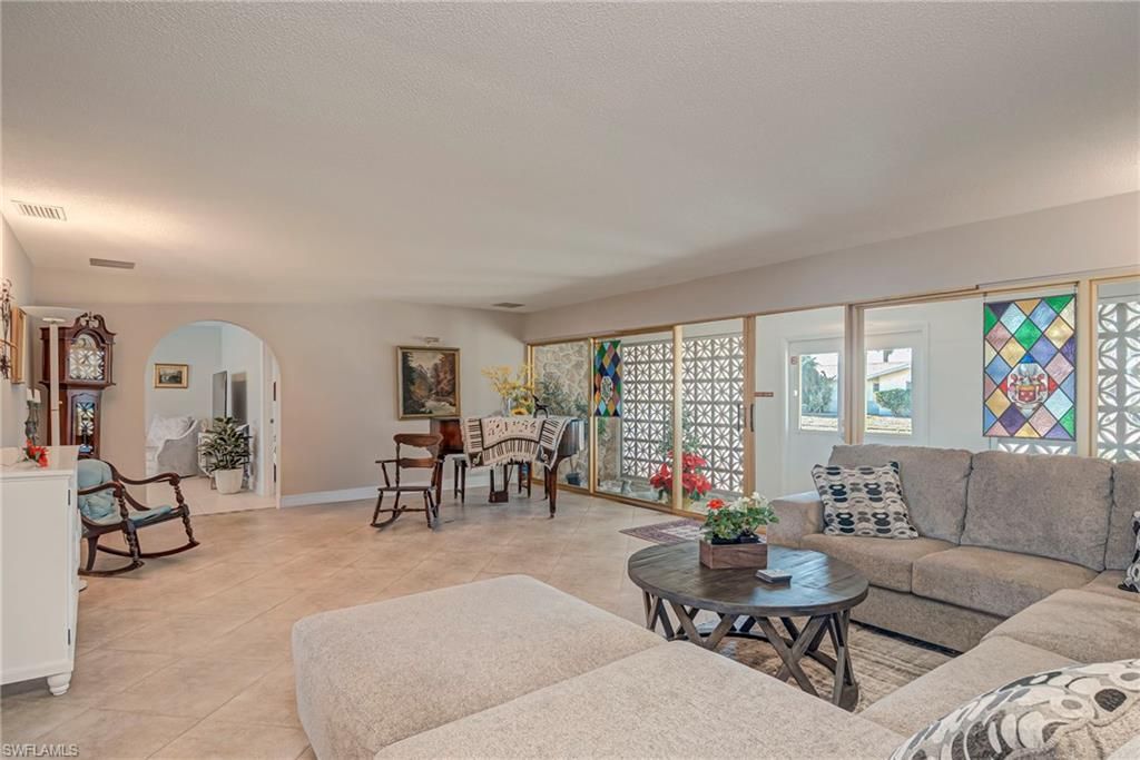 4556 Vinewood Cir, North Fort Myers, FL 33903 Photo