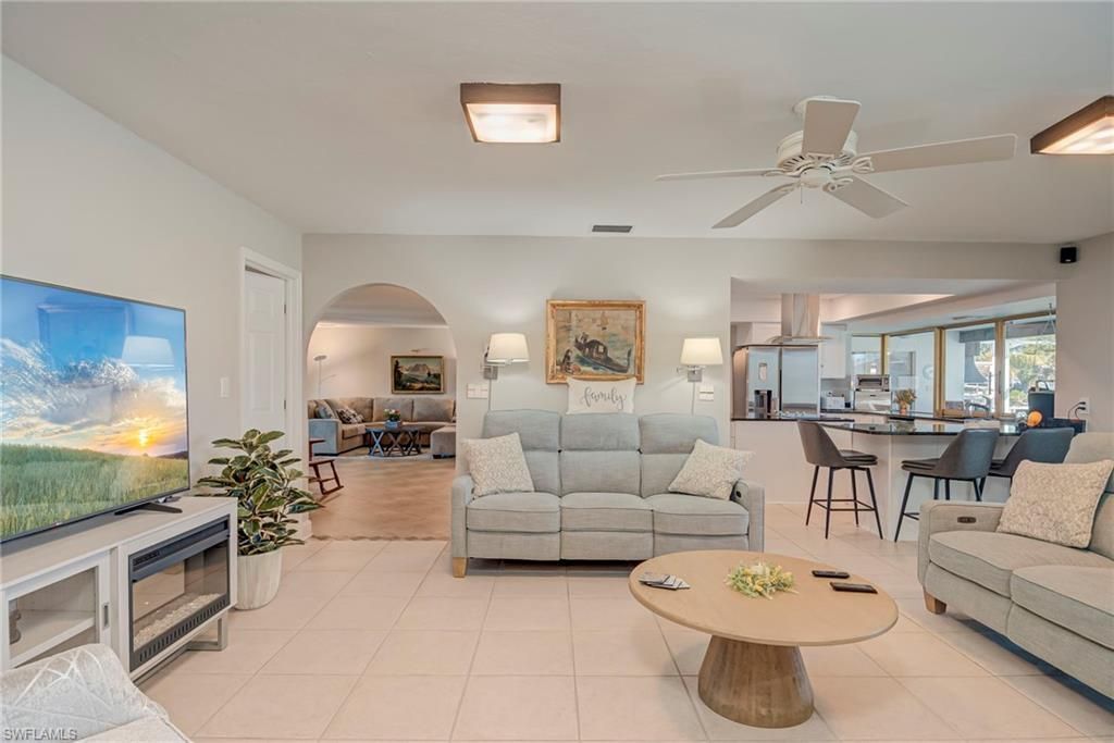 4556 Vinewood Cir, North Fort Myers, FL 33903 Photo