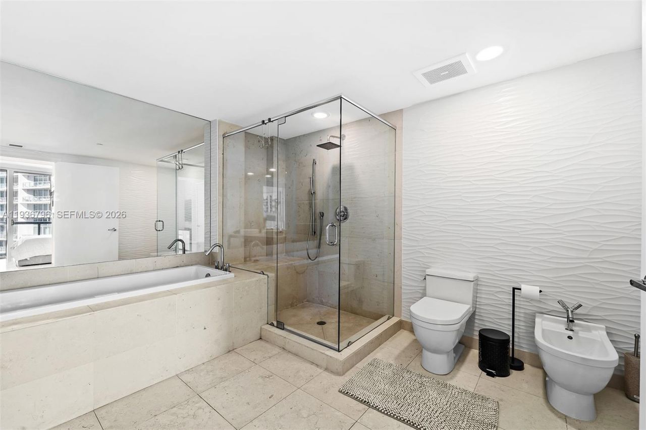495 Brickell Ave, Unit 2904, Miami, FL 33131 Photo