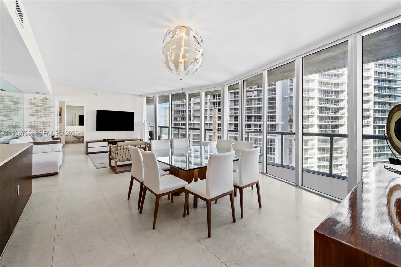 495 Brickell Ave, Unit 2904, Miami, FL 33131 Photo