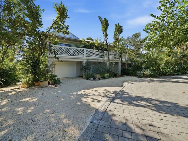 700 LANDS END DRIVE, LONGBOAT KEY, FL 34228