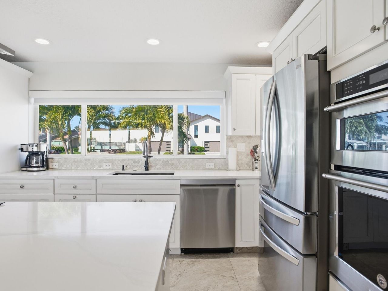 1028 79th Street S, Saint Petersburg, FL 33707 Photo