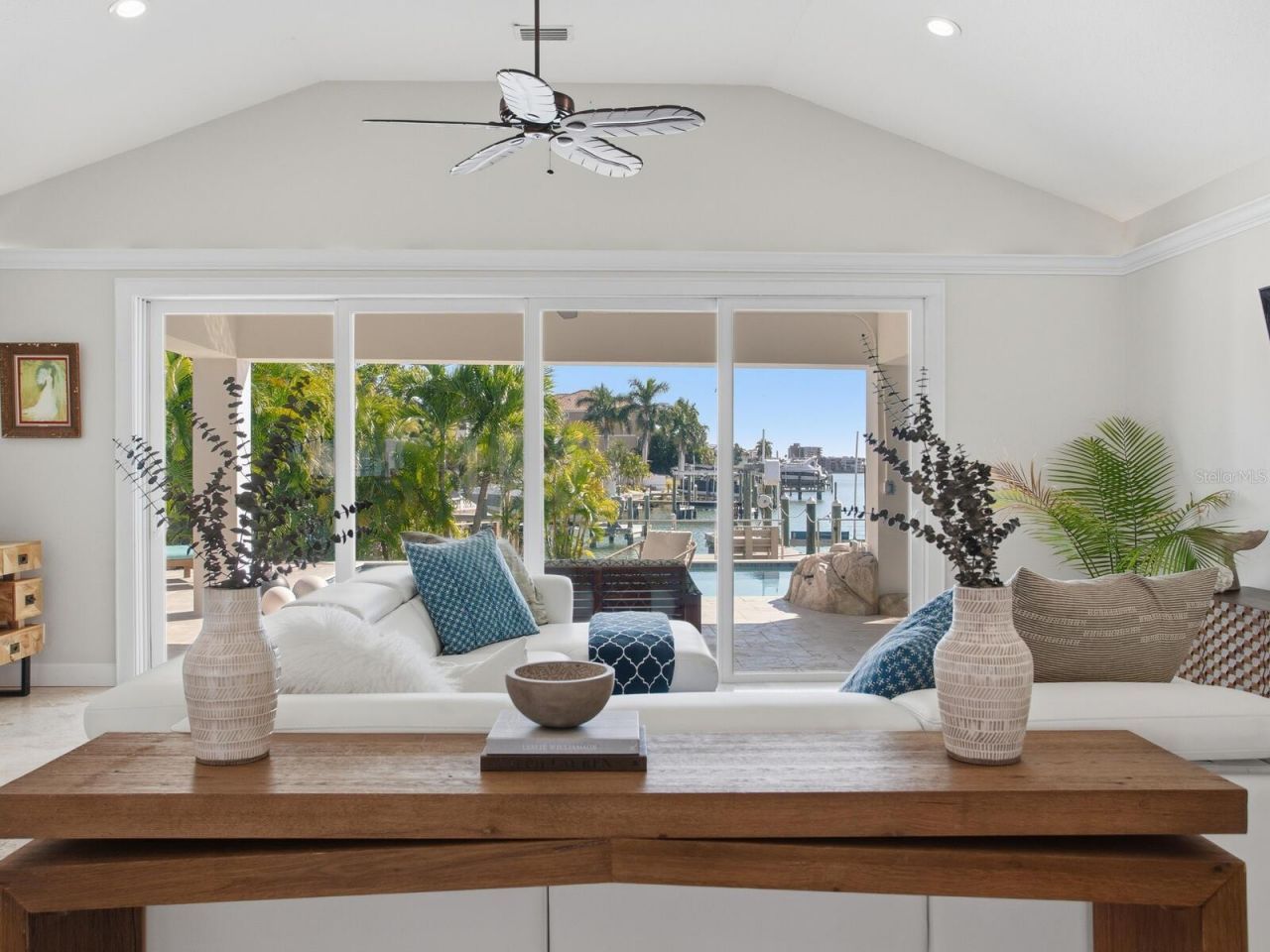 1028 79th Street S, Saint Petersburg, FL 33707 Photo