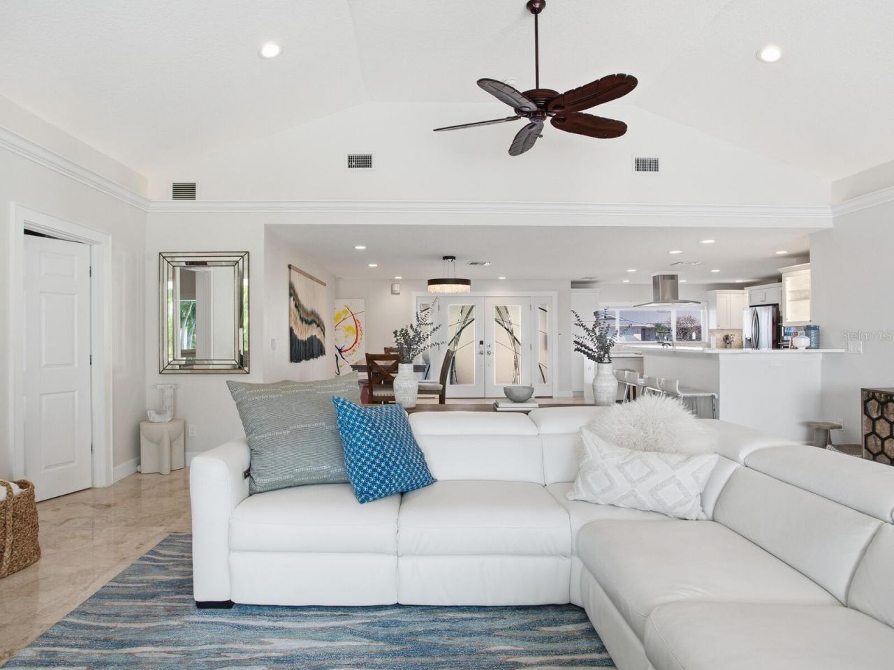 1028 79th Street S, Saint Petersburg, FL 33707 Photo