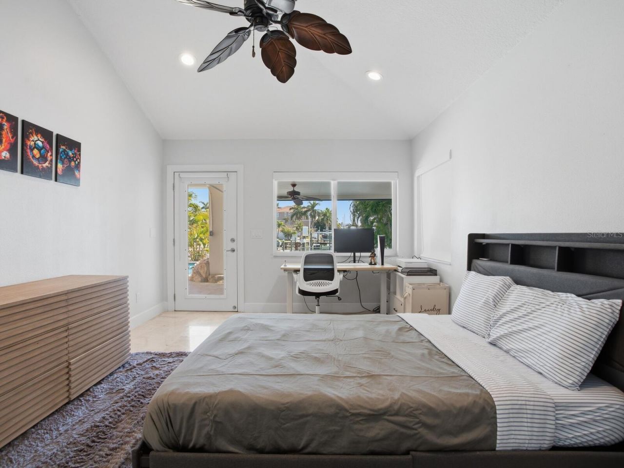 1028 79th Street S, Saint Petersburg, FL 33707 Photo