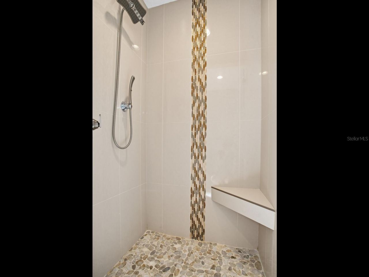 1028 79th Street S, Saint Petersburg, FL 33707 Photo