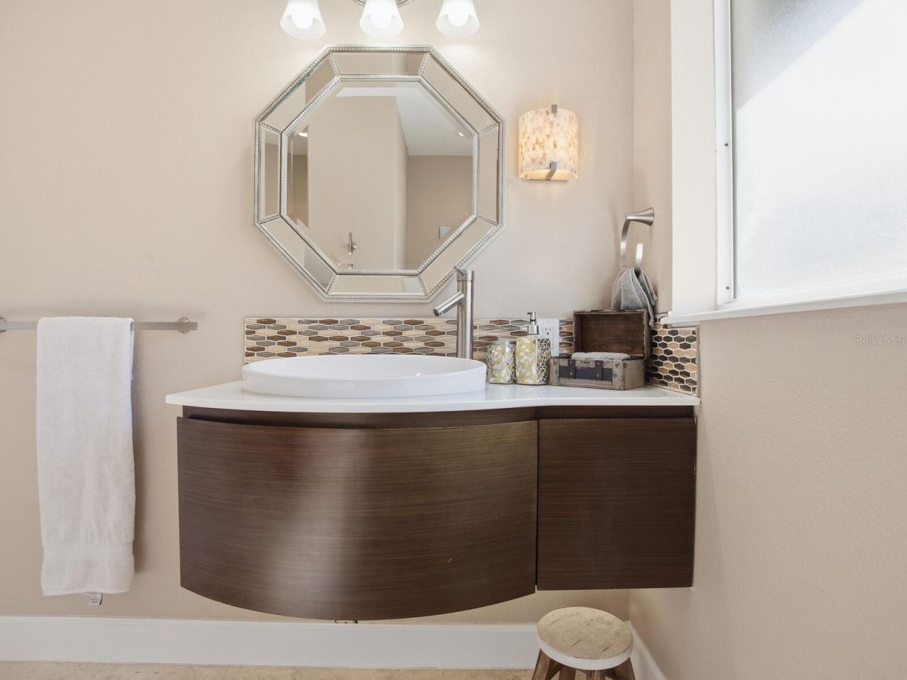 1028 79th Street S, Saint Petersburg, FL 33707 Photo