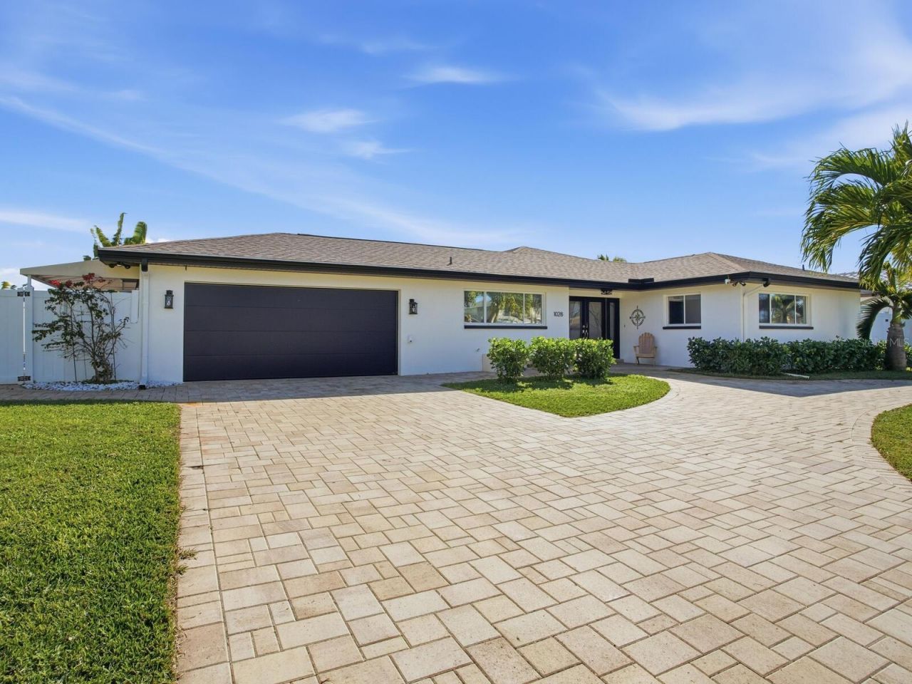 1028 79th Street S, Saint Petersburg, FL 33707 Photo