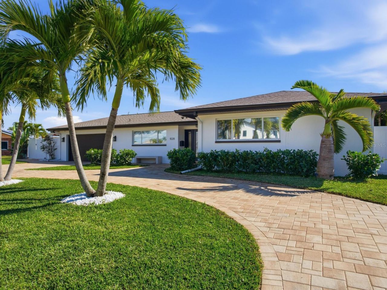 1028 79th Street S, Saint Petersburg, FL 33707 Photo