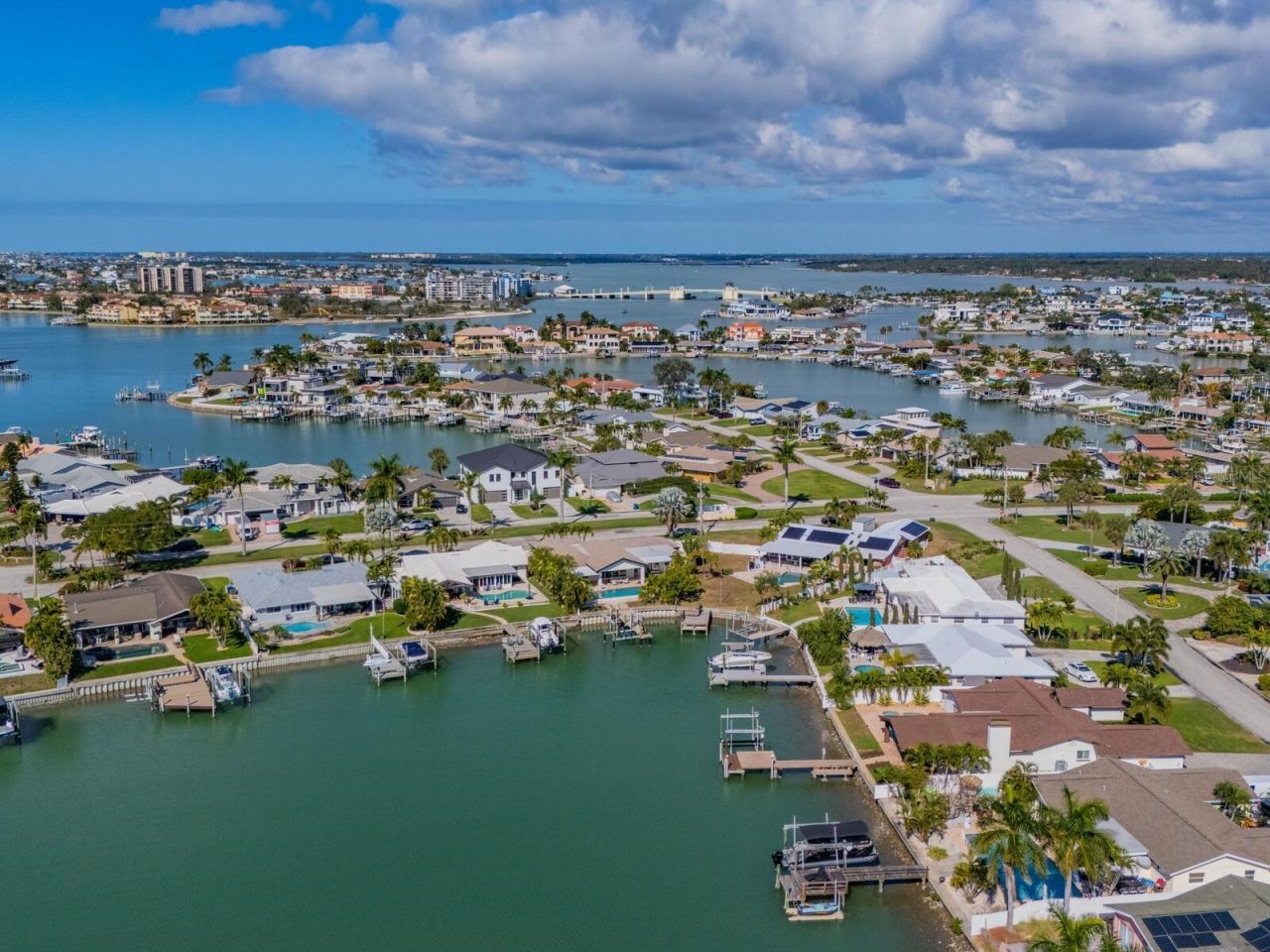 1028 79th Street S, Saint Petersburg, FL 33707 Photo