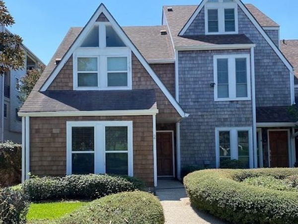 2 MARINERS COVE NORTH, New Orleans, LA 70124