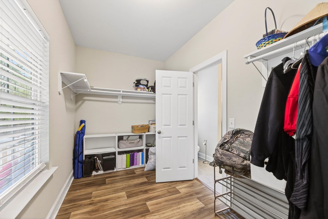 6797 M W Rickenbaker Road Photo 26