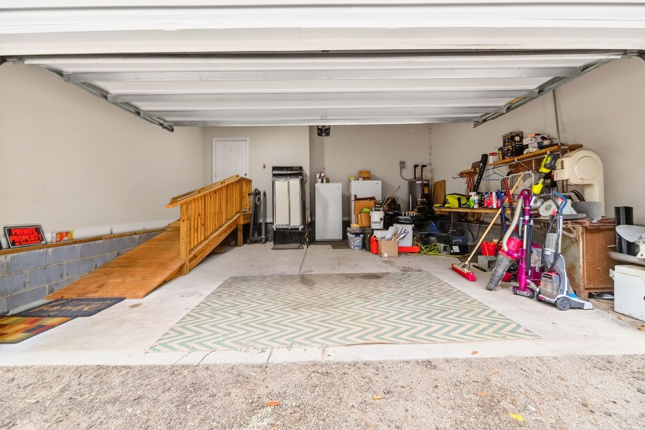 6797 M W Rickenbaker Road Photo 34