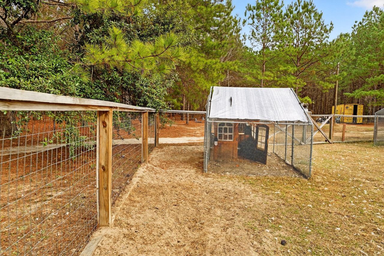 6797 M W Rickenbaker Road Photo 38