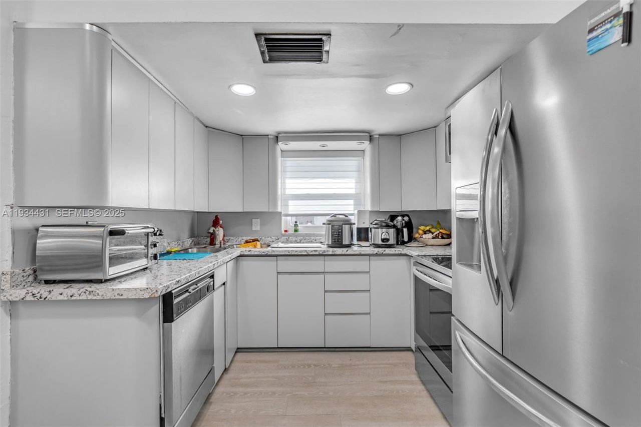 5041 SW 11th St, Plantation, FL 33317 Photo