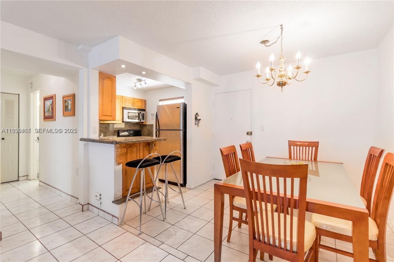 730 Pennsylvania Ave, Unit 307, Miami Beach, FL 33139 Photo