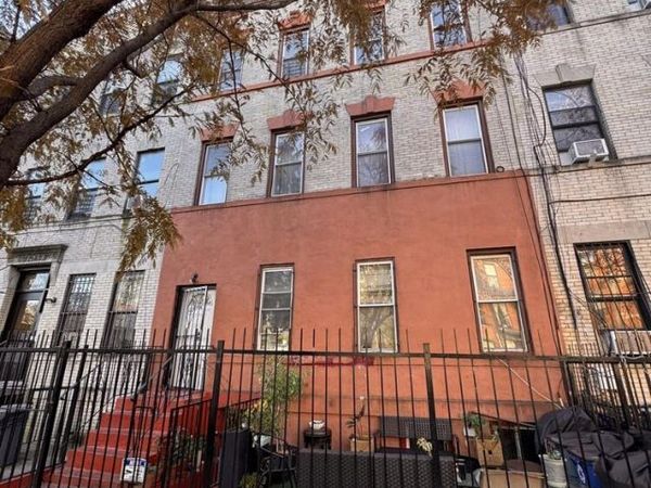 1062 PUTNAM Avenue , Brooklyn, NY 11221