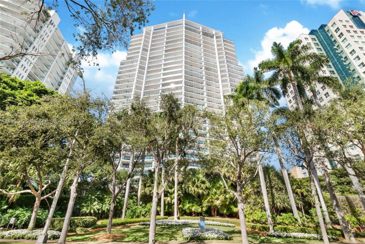 2627 S Bayshore Dr, Unit 1602, Miami, FL 33133 Photo