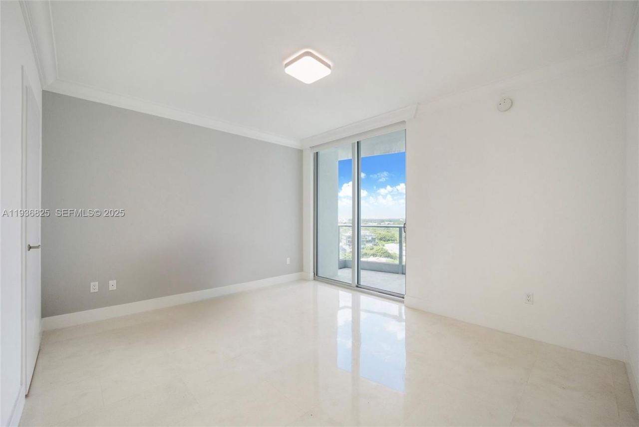 2627 S Bayshore Dr, Unit 1602, Miami, FL 33133 Photo