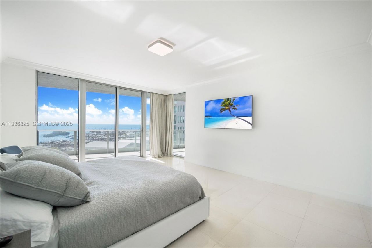 2627 S Bayshore Dr, Unit 1602, Miami, FL 33133 Photo